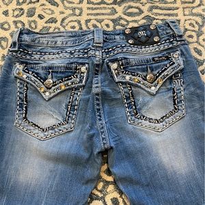 Miss Me 30 signature cuffed Capri